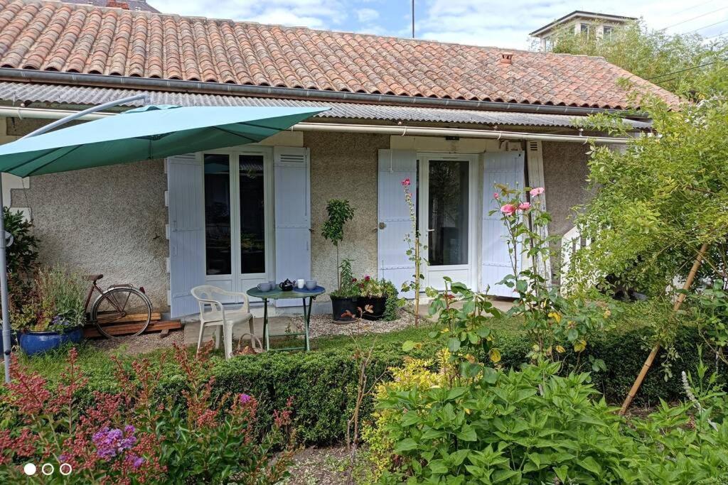 Un Paradis De Verdure En Plein Centre Ferienhaus *